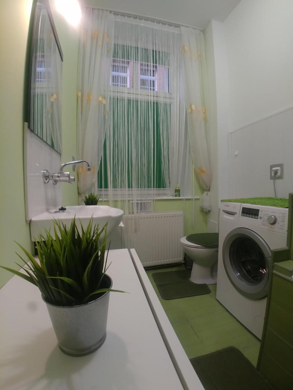 Room Near The Center 格但斯克 外观 照片